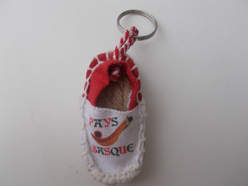 Porte clé espadrille  décor basque